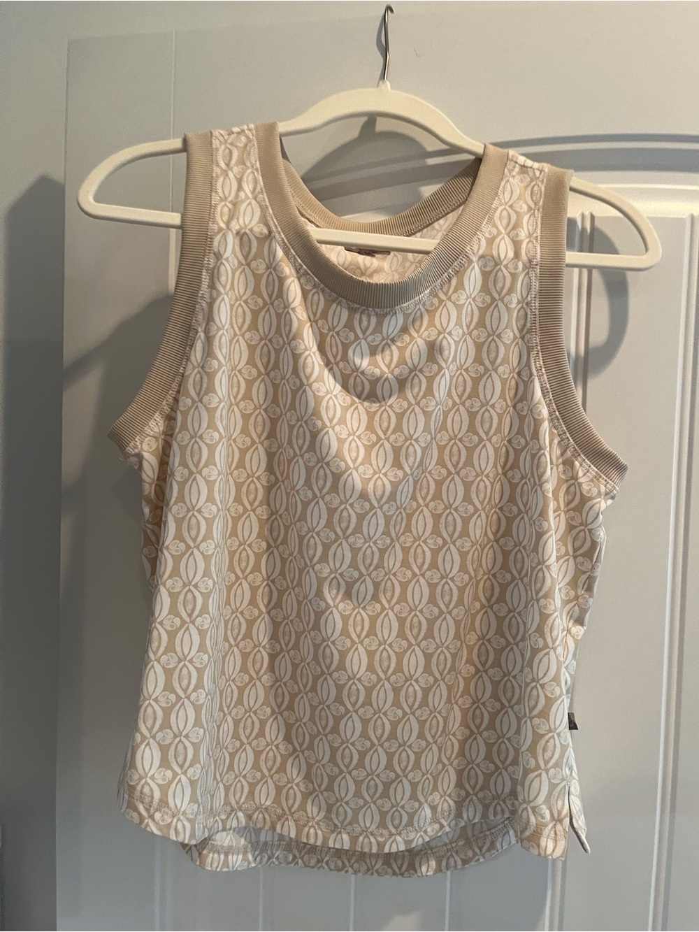 Talbots Cream & White Sleeveless Patterned Tank